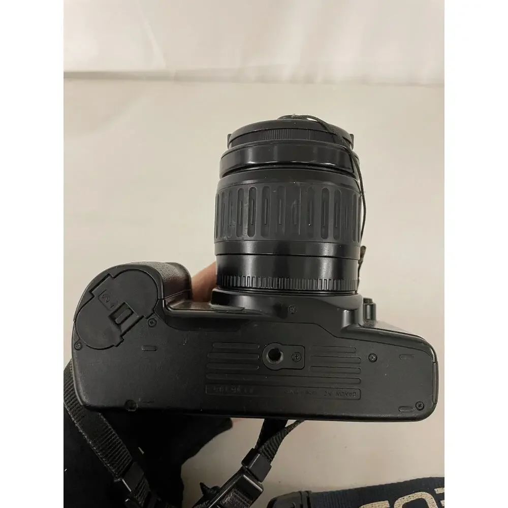 Vtg Canon EOS Rebel S 35mm SLR Film Camera with 35-105mm EF Lens Untested